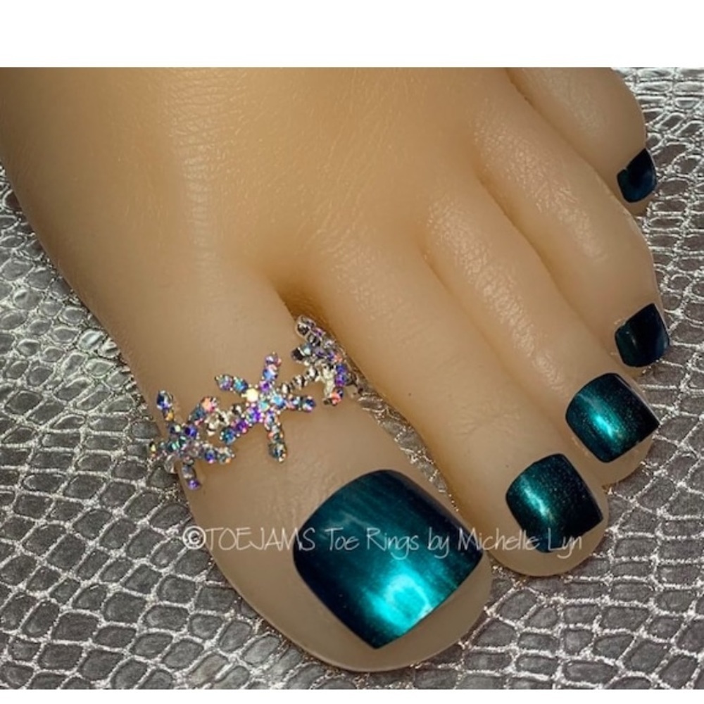 TOE RING Starfish Throuple Big Toe Ring, Clear AB Crystal Statement Big Toe Ring